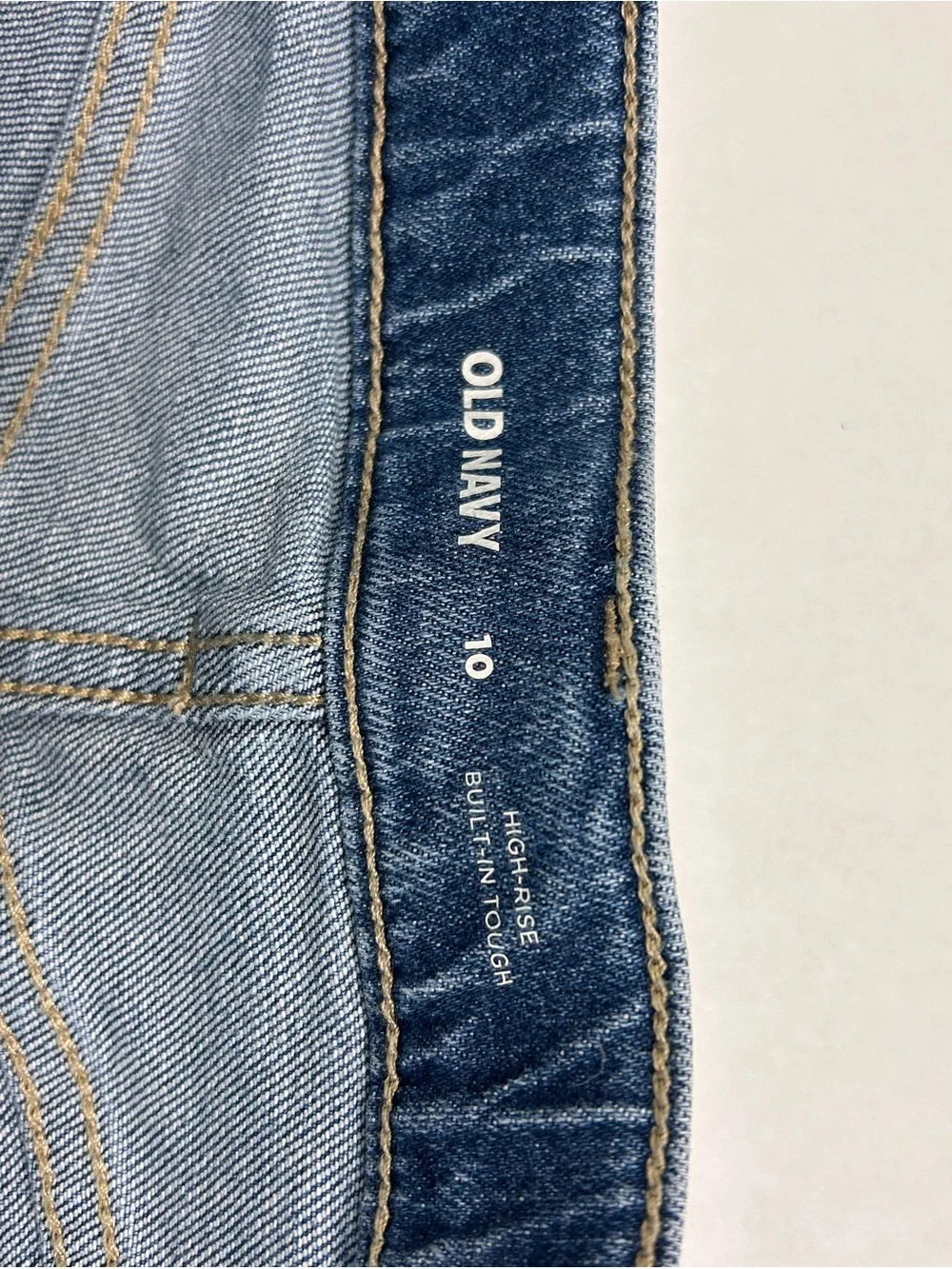 Old Navy Button-Front Denim Shorts Duo in Cream and Dark Blue